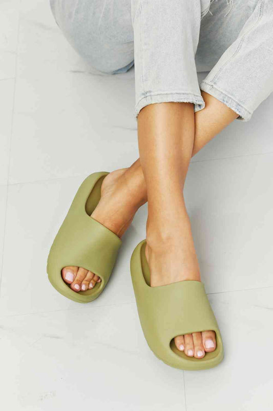 NOOK JOI Dans My Comfort Zone Slides en vert